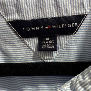 Tommy Hilfiger Men's Light Blue Striped Shirt